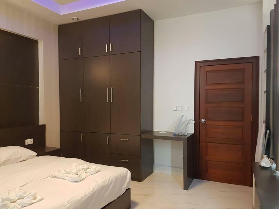 Sunset Mekong Apartment Vientiane Exterior foto